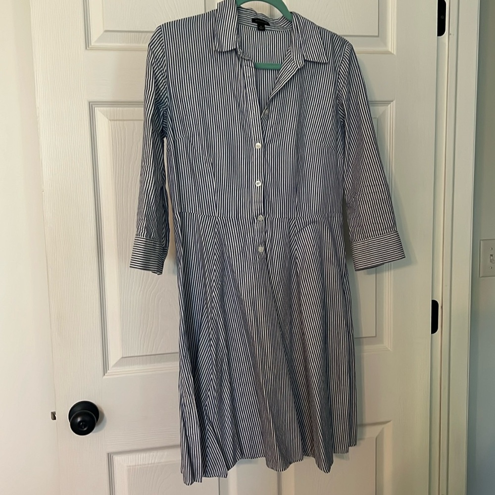 ANN TAYLOR- Shirt dress